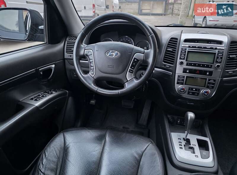 Внедорожник / Кроссовер Hyundai Santa FE 2011 в Луцке