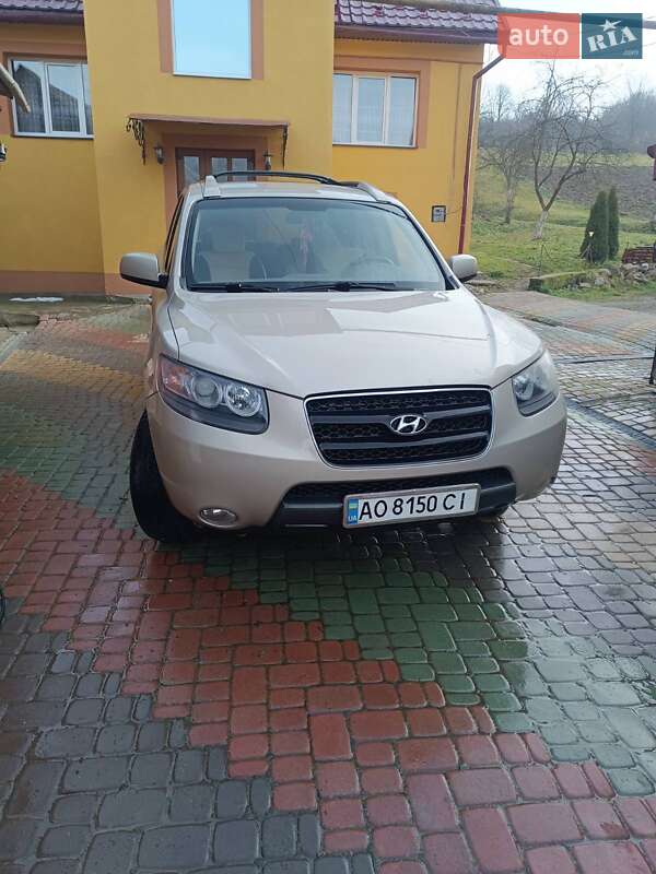 Внедорожник / Кроссовер Hyundai Santa FE 2007 в Межгорье