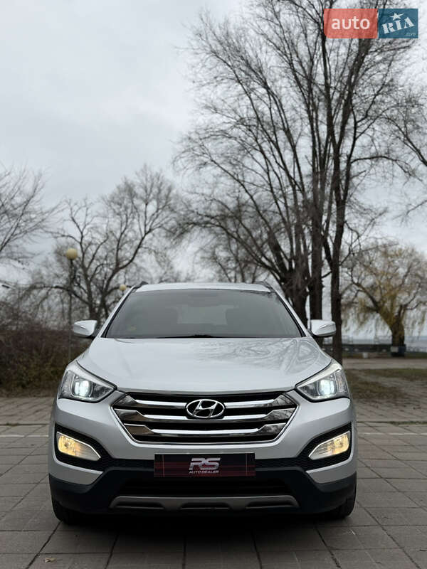 Внедорожник / Кроссовер Hyundai Santa FE 2013 в Запорожье