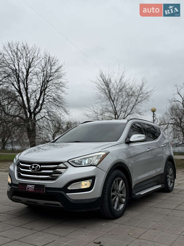 Внедорожник / Кроссовер Hyundai Santa FE 2013 в Запорожье
