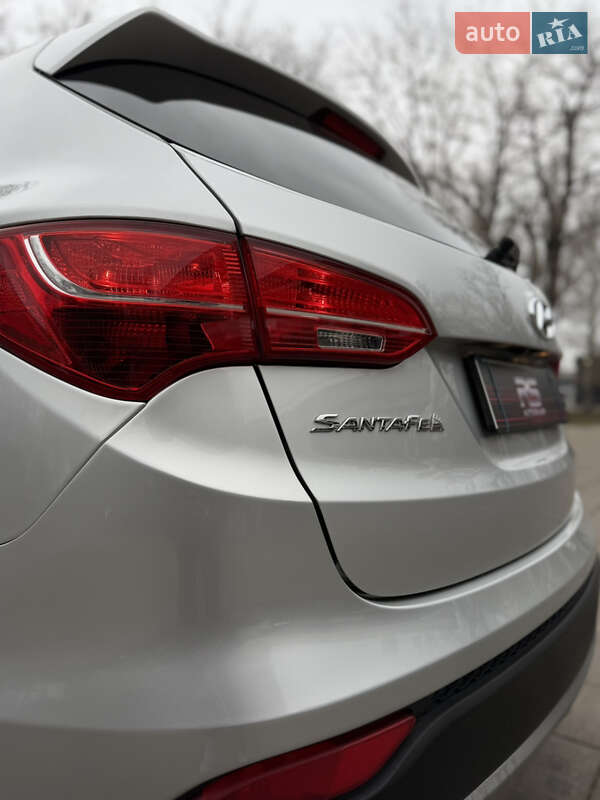 Внедорожник / Кроссовер Hyundai Santa FE 2013 в Запорожье