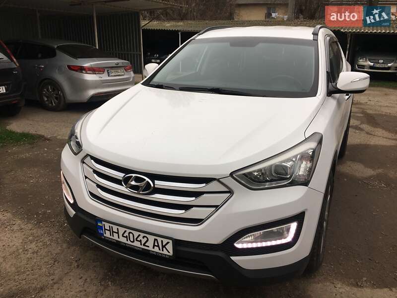 Позашляховик / Кросовер Hyundai Santa FE 2013 в Одесі
