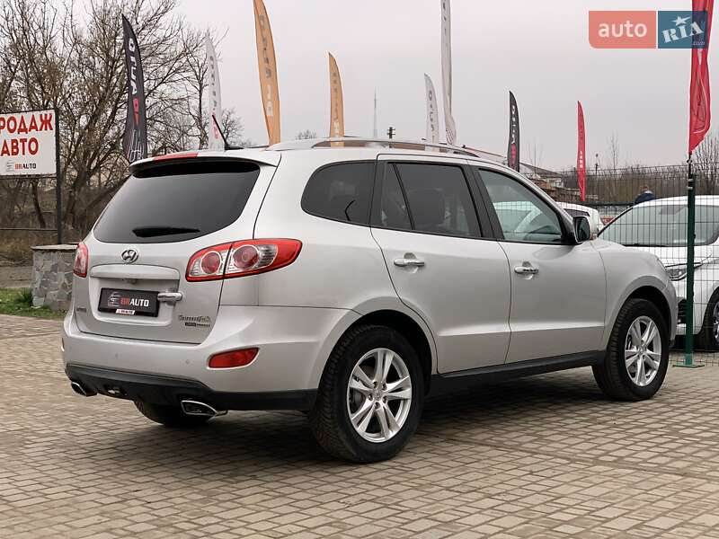 Внедорожник / Кроссовер Hyundai Santa FE 2011 в Бердичеве