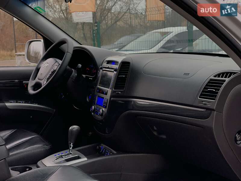 Внедорожник / Кроссовер Hyundai Santa FE 2011 в Бердичеве