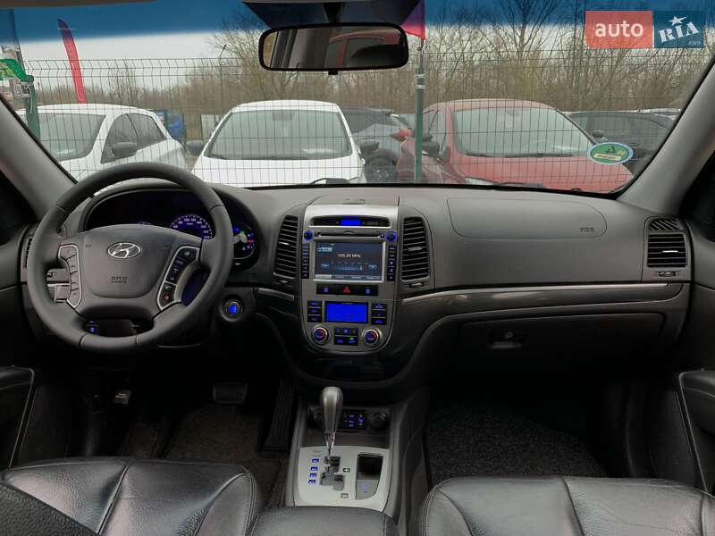 Внедорожник / Кроссовер Hyundai Santa FE 2011 в Бердичеве