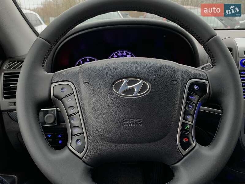 Внедорожник / Кроссовер Hyundai Santa FE 2011 в Бердичеве