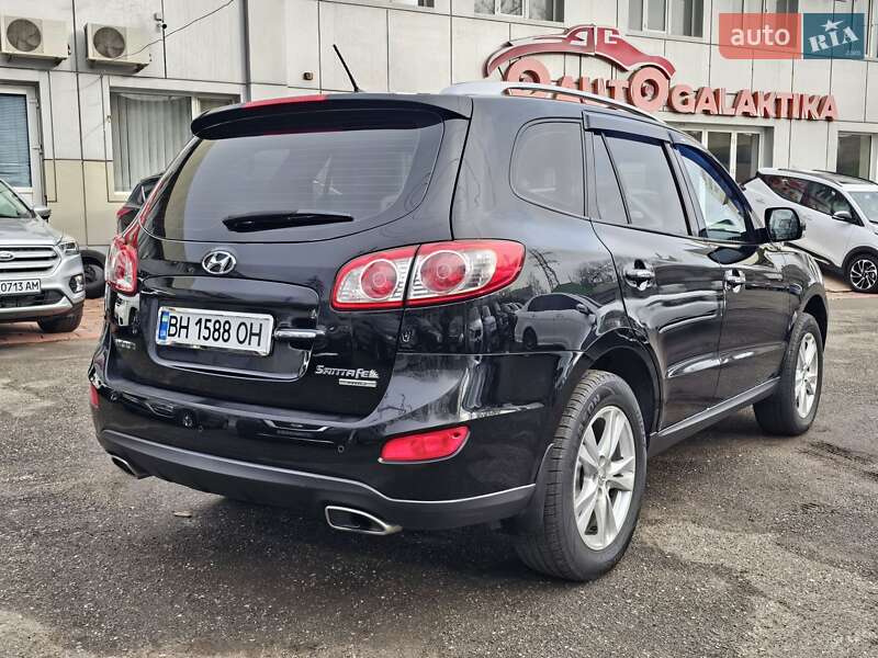 Позашляховик / Кросовер Hyundai Santa FE 2010 в Одесі