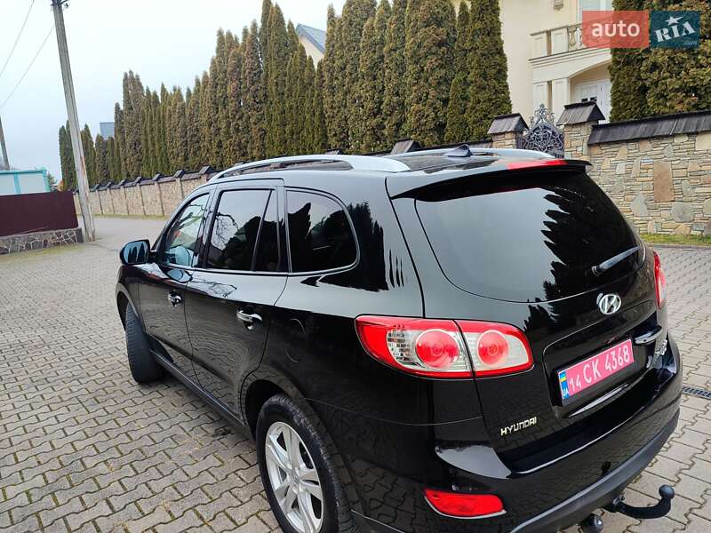 Позашляховик / Кросовер Hyundai Santa FE 2010 в Івано-Франківську