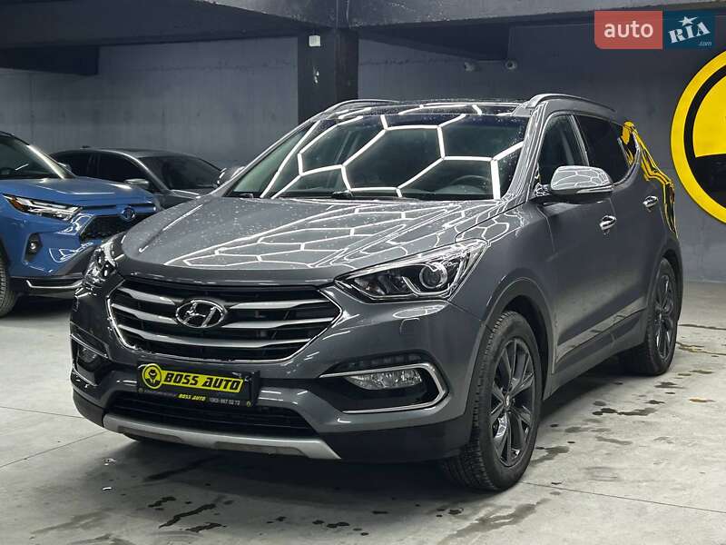 Позашляховик / Кросовер Hyundai Santa FE 2015 в Чернівцях