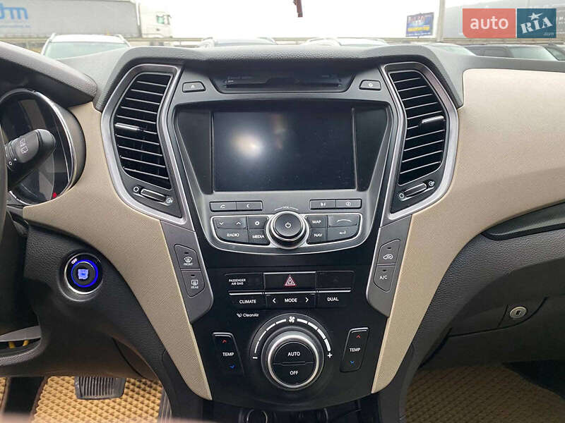 Позашляховик / Кросовер Hyundai Santa FE 2013 в Львові