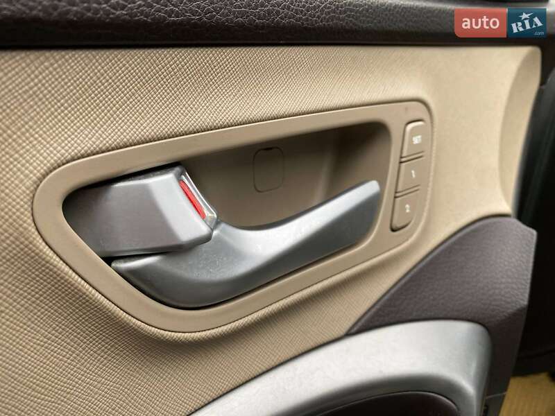 Позашляховик / Кросовер Hyundai Santa FE 2013 в Львові