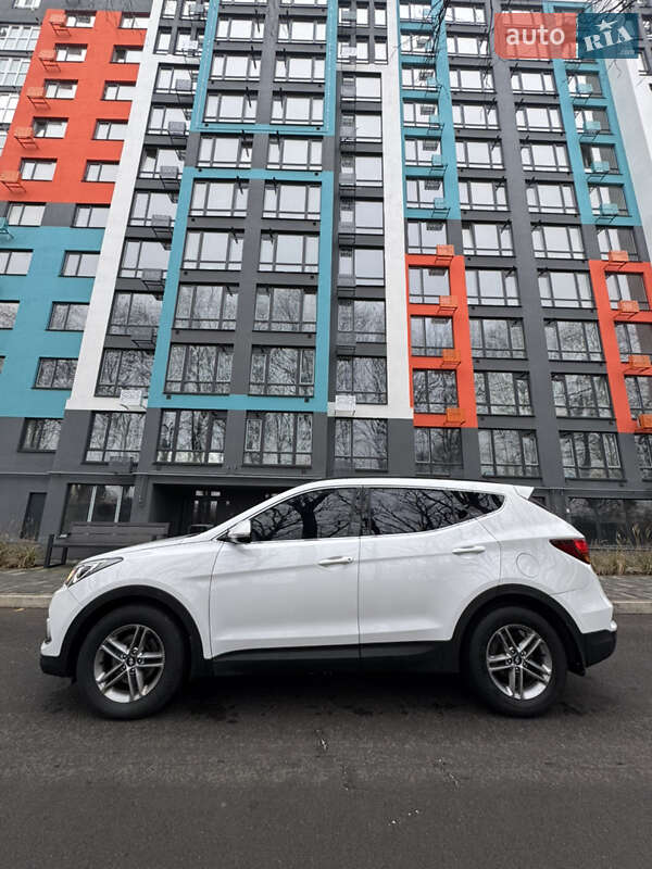 Позашляховик / Кросовер Hyundai Santa FE 2017 в Чернігові фото 7 Позашляховик / Кросовер Hyundai Santa FE 2017 в Чернігові