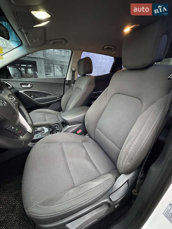 Позашляховик / Кросовер Hyundai Santa FE 2017 в Чернігові фото 17 Позашляховик / Кросовер Hyundai Santa FE 2017 в Чернігові