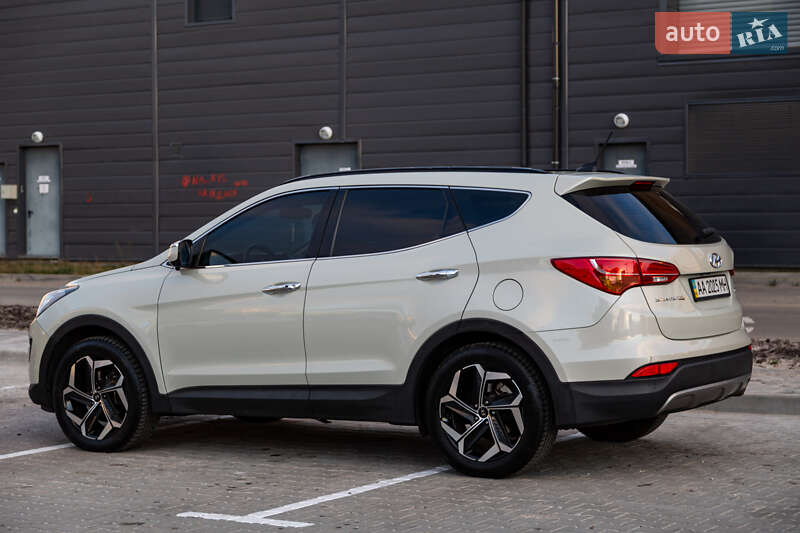 Позашляховик / Кросовер Hyundai Santa FE 2013 в Києві