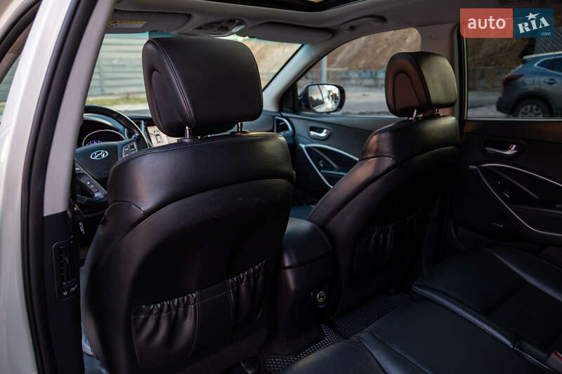 Позашляховик / Кросовер Hyundai Santa FE 2013 в Києві