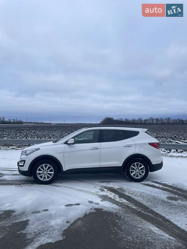 Позашляховик / Кросовер Hyundai Santa FE 2013 в Полтаві