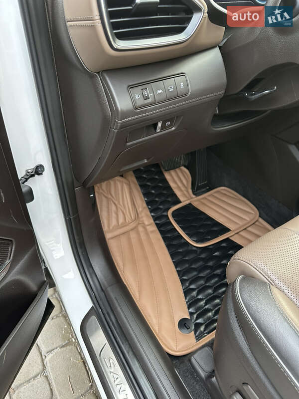 Внедорожник / Кроссовер Hyundai Santa FE 2023 в Днепре