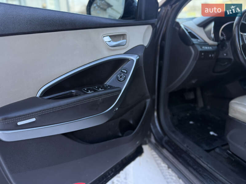 Позашляховик / Кросовер Hyundai Santa FE 2017 в Коломиї