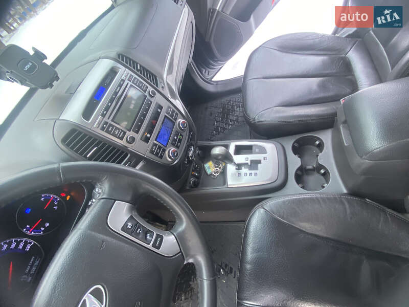 Позашляховик / Кросовер Hyundai Santa FE 2011 в Полтаві