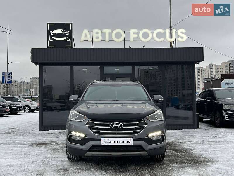 Внедорожник / Кроссовер Hyundai Santa FE 2017 в Киеве