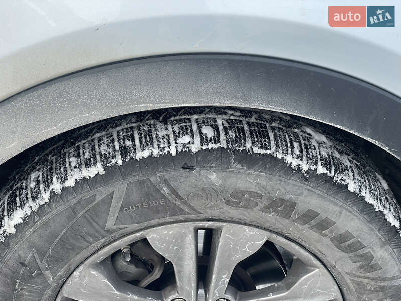 Внедорожник / Кроссовер Hyundai Santa FE 2015 в Киеве