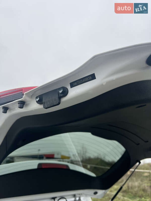 Позашляховик / Кросовер Hyundai Santa FE 2017 в Одесі