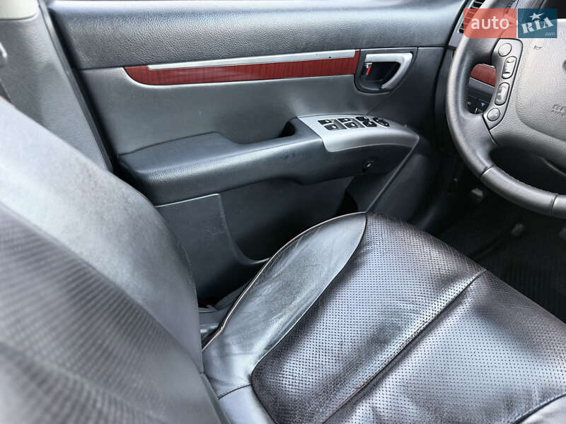 Внедорожник / Кроссовер Hyundai Santa FE 2008 в Ровно