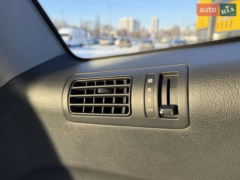 Внедорожник / Кроссовер Hyundai Santa FE 2008 в Киеве фото 58 Внедорожник / Кроссовер Hyundai Santa FE 2008 в Киеве