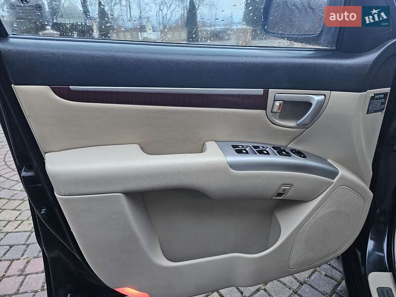 Позашляховик / Кросовер Hyundai Santa FE 2007 в Косові