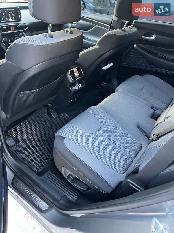 Внедорожник / Кроссовер Hyundai Santa FE 2018 в Киеве фото 11 Внедорожник / Кроссовер Hyundai Santa FE 2018 в Киеве