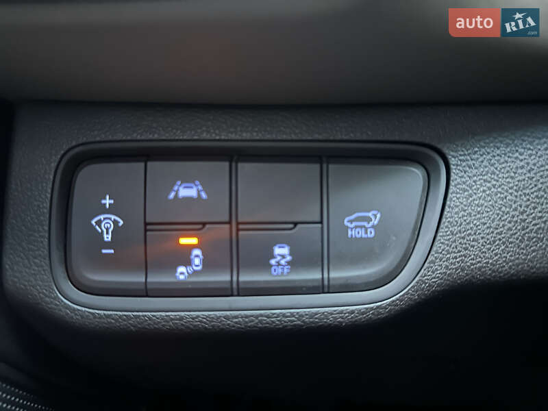 Внедорожник / Кроссовер Hyundai Santa FE 2018 в Днепре