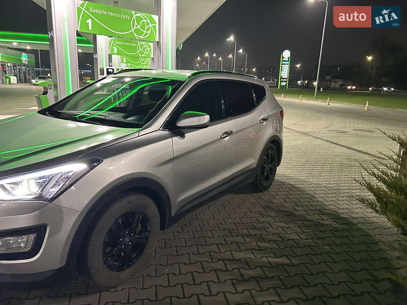 Внедорожник / Кроссовер Hyundai Santa FE 2014 в Житомире