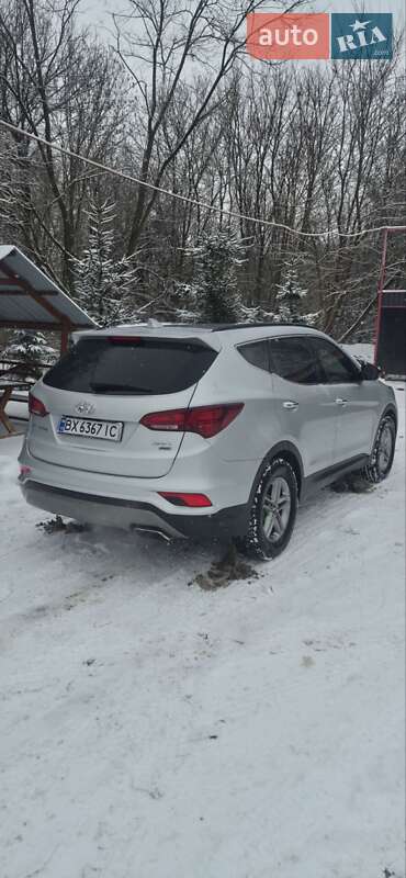 Внедорожник / Кроссовер Hyundai Santa FE 2016 в Хмельницком