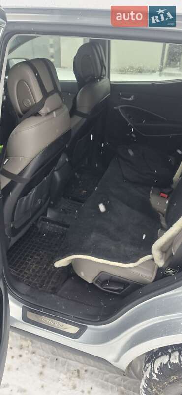 Внедорожник / Кроссовер Hyundai Santa FE 2016 в Хмельницком