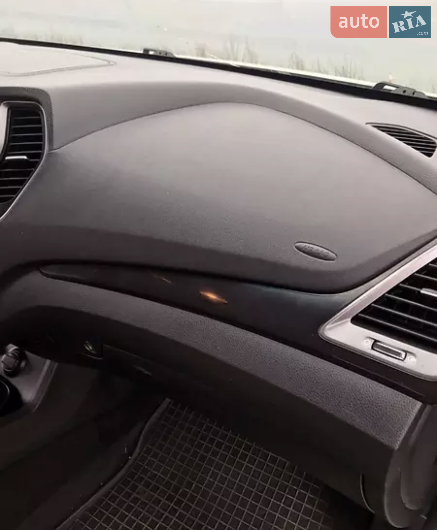2013 Hyundai Santa Fe - мініатюра 12