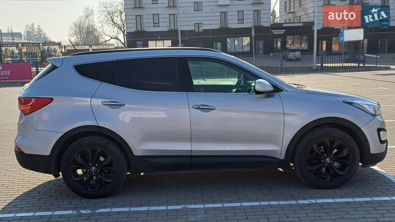 2012 Hyundai Santa Fe - мініатюра 24