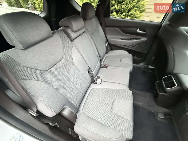 Внедорожник / Кроссовер Hyundai Santa FE 2019 в Одессе