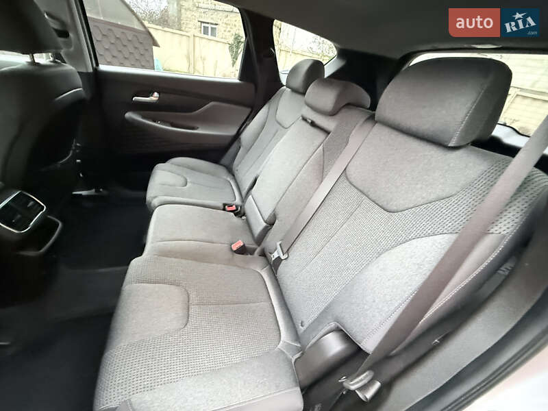 Внедорожник / Кроссовер Hyundai Santa FE 2019 в Одессе