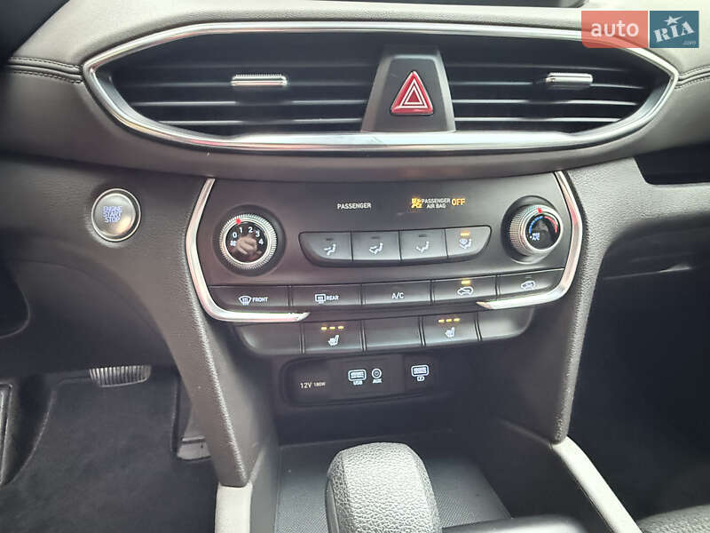 Внедорожник / Кроссовер Hyundai Santa FE 2019 в Одессе