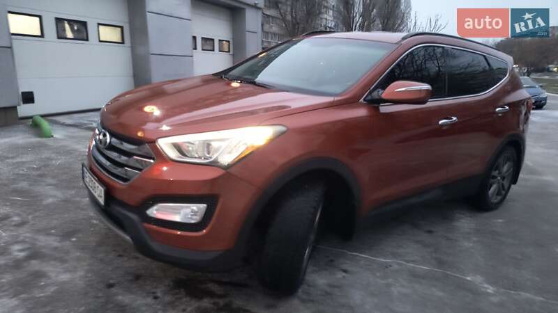 Внедорожник / Кроссовер Hyundai Santa FE 2013 в Днепре