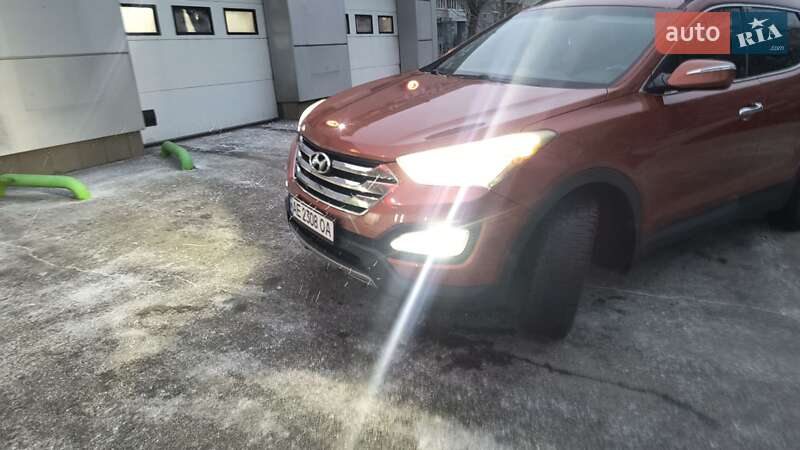 Внедорожник / Кроссовер Hyundai Santa FE 2013 в Днепре