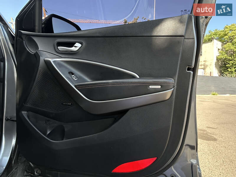 Внедорожник / Кроссовер Hyundai Santa FE 2014 в Одессе