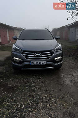 Внедорожник / Кроссовер Hyundai Santa FE 2016 в Николаеве