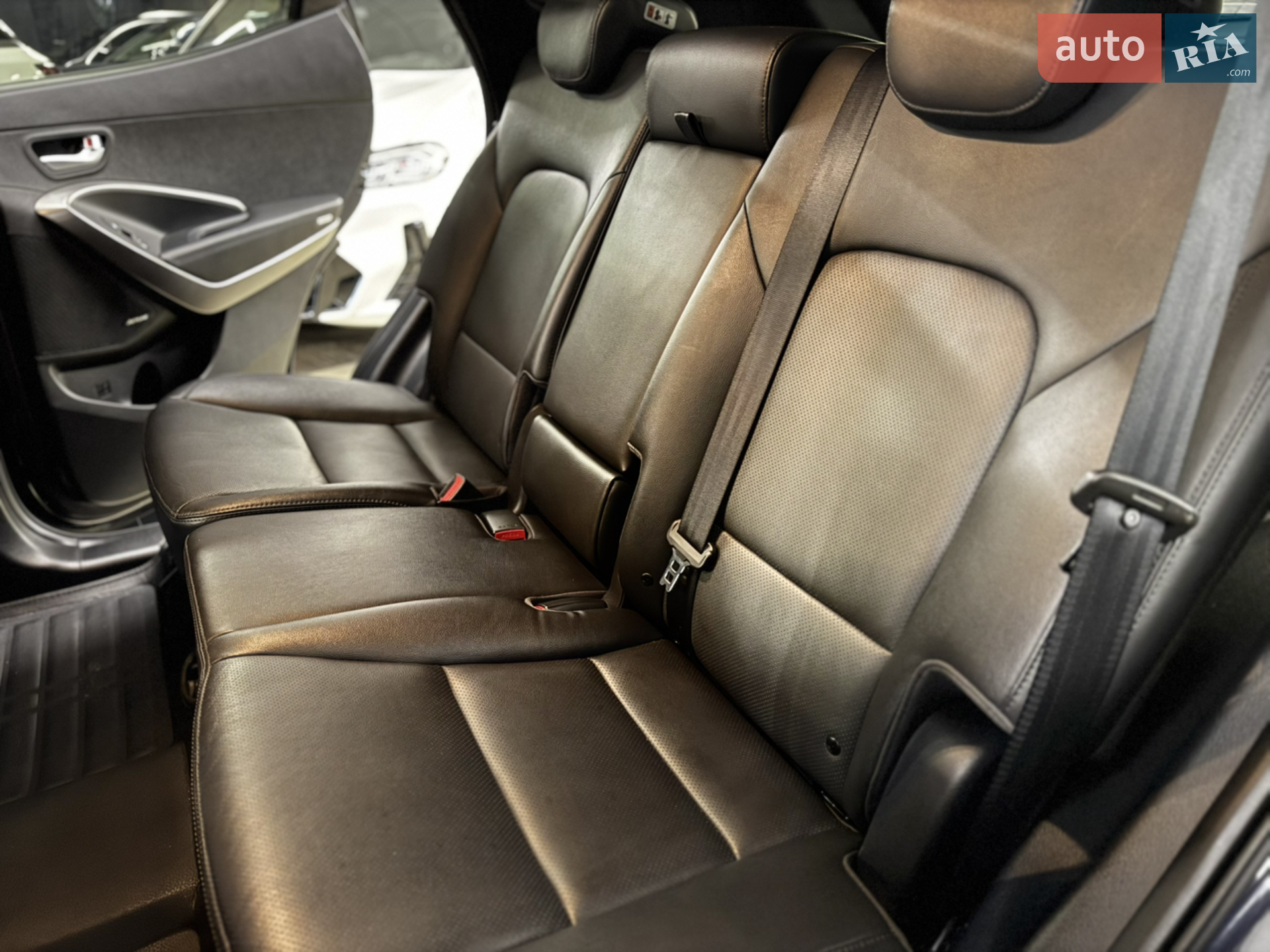 2013 Hyundai Santa Fe - мініатюра 17