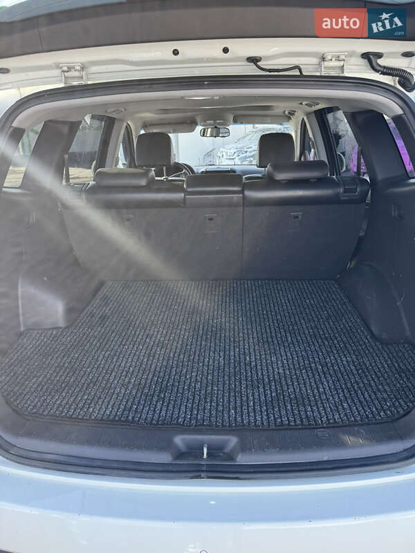 Внедорожник / Кроссовер Hyundai Santa FE 2010 в Луцке фото 13 Внедорожник / Кроссовер Hyundai Santa FE 2010 в Луцке