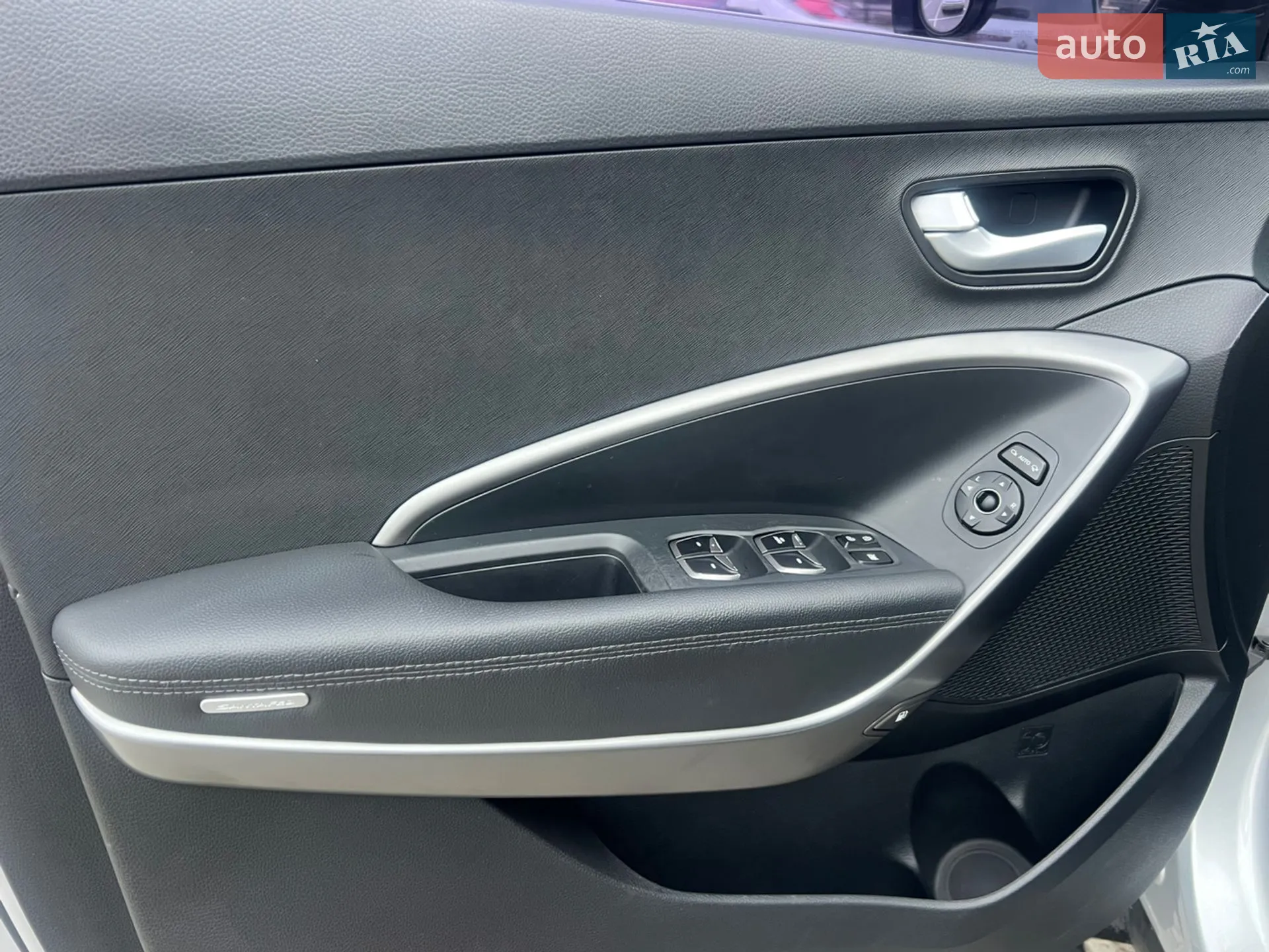 2016 Hyundai Santa Fe - мініатюра 16