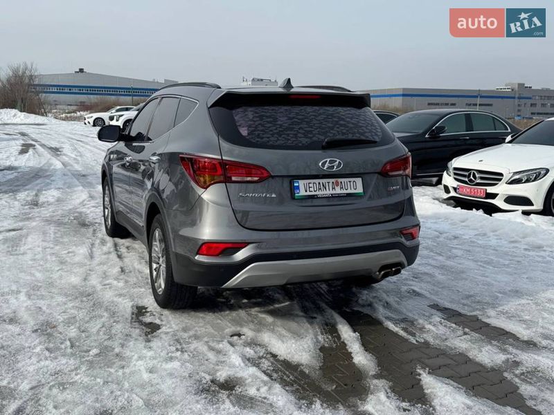 Внедорожник / Кроссовер Hyundai Santa FE 2015 в Киеве