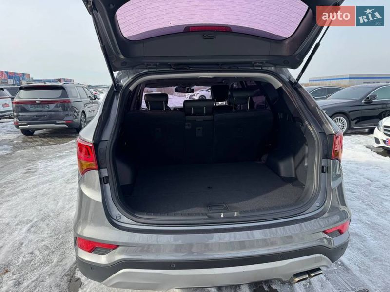 Внедорожник / Кроссовер Hyundai Santa FE 2015 в Киеве