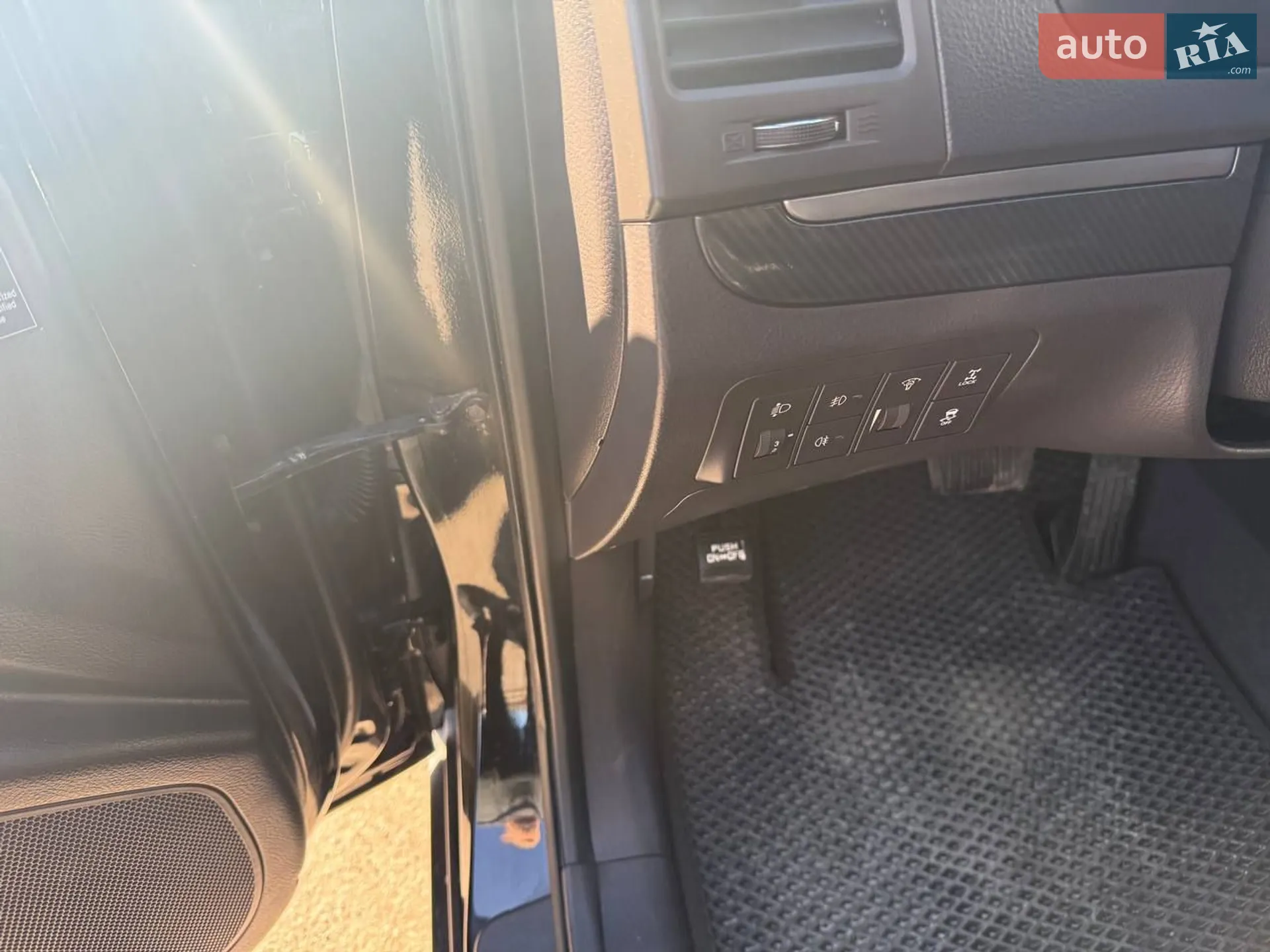 2011 Hyundai Santa Fe - мініатюра 31