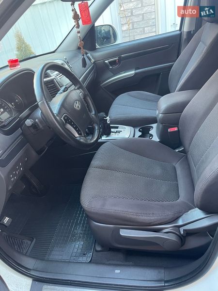 Внедорожник / Кроссовер Hyundai Santa FE 2011 в Виннице